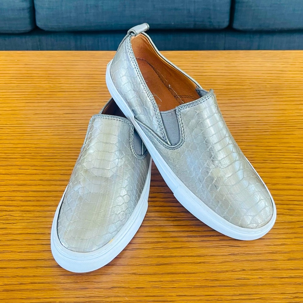 Marc Fisher Liletta2 Flats Women’s Size 6M